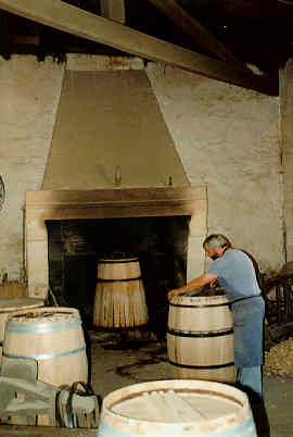 marg_bar.jpg (12352 bytes)